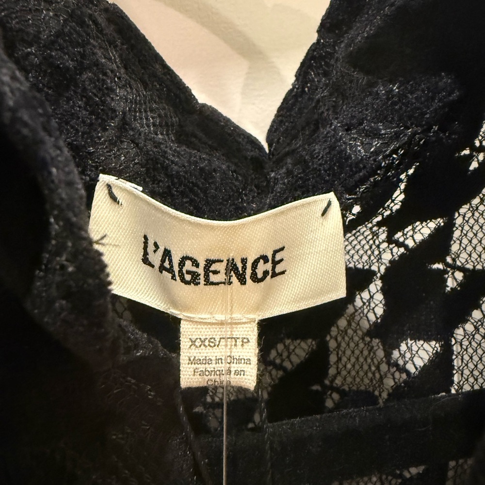 L'AGENCE Black Sheer Houndstooth-Textured Button Shirt - Picture 5 of 6